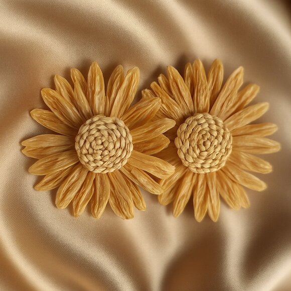 Handwoven Sunflower Earrings – Boho Straw Petal Design, Eco-Friendly Statement - Picture 1 of 7